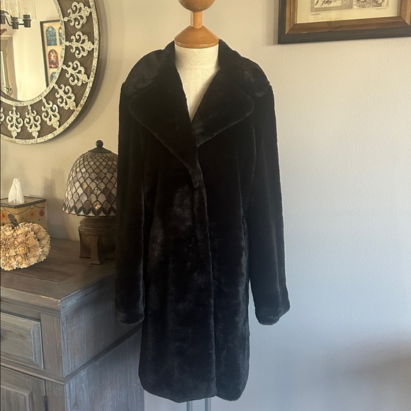 DKNY Faux Fur Coat - Picture 2 of 8